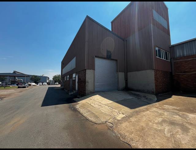 371M² WAREHOUSE TO LET IN ANDERBOLT